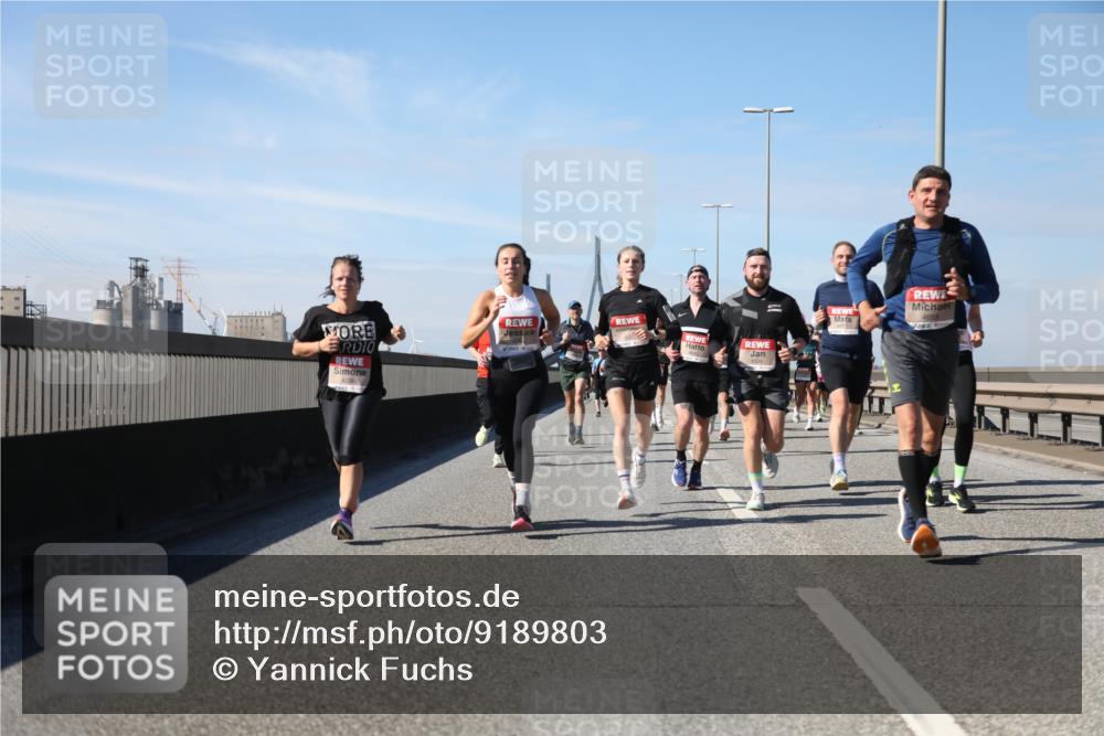 03.10.2025 - Köhlbrandbrückenlauf Yannick Fuchs http://msf.ph/oto/9189803 03.10.2025 11:49:34 Position 3  meine-sportfotos.de