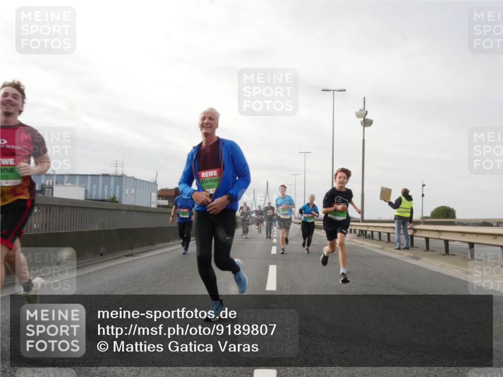 03.10.2025 - Köhlbrandbrückenlauf Matties Gatica Varas http://msf.ph/oto/9189807 03.10.2025 15:59:31 Position 3 315, 7359 meine-sportfotos.de