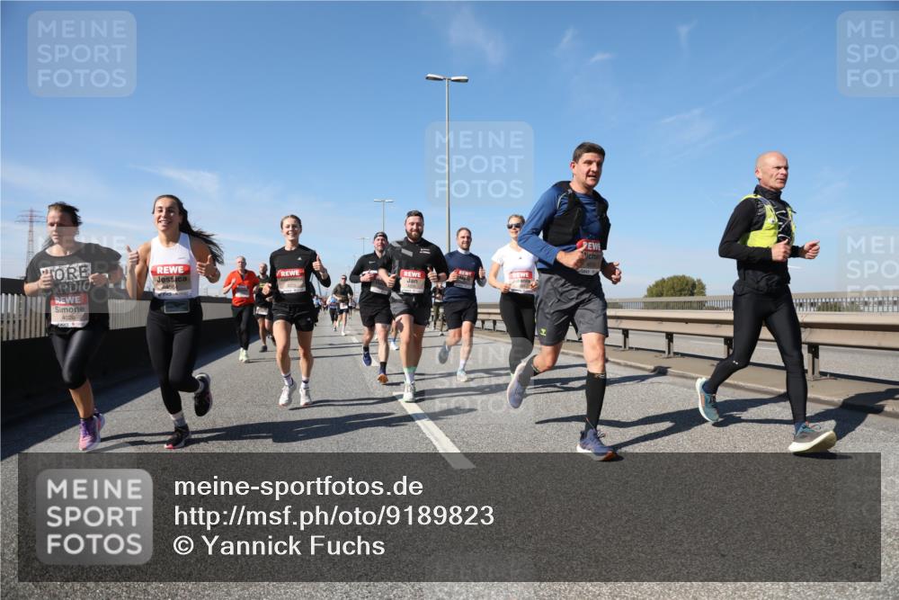 03.10.2025 - Köhlbrandbrückenlauf Yannick Fuchs http://msf.ph/oto/9189823 03.10.2025 11:49:35 Position 3 4026, 456, 4336 meine-sportfotos.de