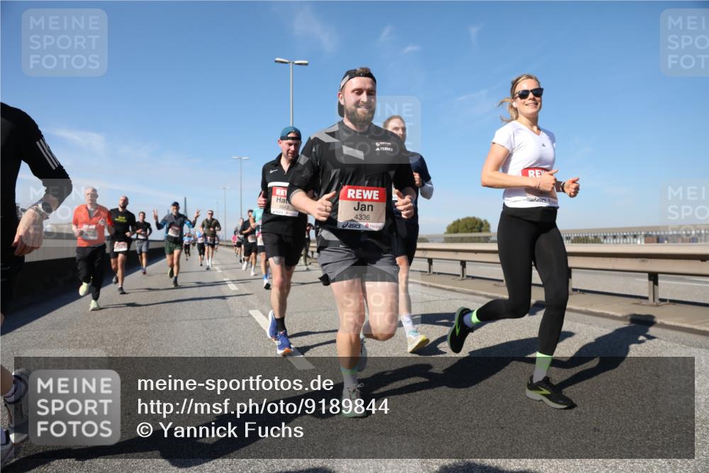 03.10.2025 - Köhlbrandbrückenlauf Yannick Fuchs http://msf.ph/oto/9189844 03.10.2025 11:49:36 Position 3 4643, 4336 meine-sportfotos.de