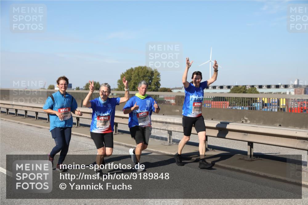 03.10.2025 - Köhlbrandbrückenlauf Yannick Fuchs http://msf.ph/oto/9189848 03.10.2025 12:09:41 Position 3 5598, 4966, 5427 meine-sportfotos.de