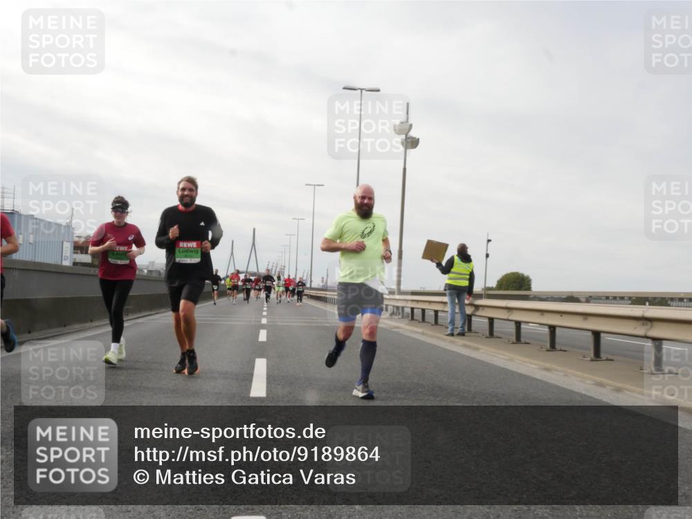 03.10.2025 - Köhlbrandbrückenlauf Matties Gatica Varas http://msf.ph/oto/9189864 03.10.2025 15:59:44 Position 3  meine-sportfotos.de