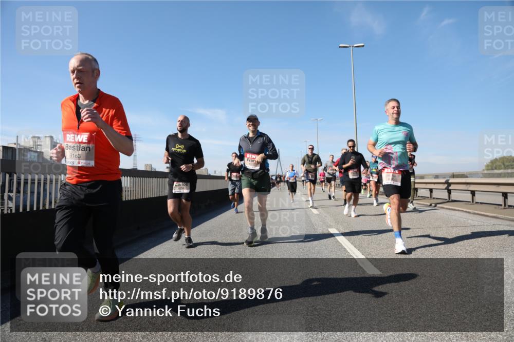 03.10.2025 - Köhlbrandbrückenlauf Yannick Fuchs http://msf.ph/oto/9189876 03.10.2025 11:49:38 Position 3 6163, 4254 meine-sportfotos.de
