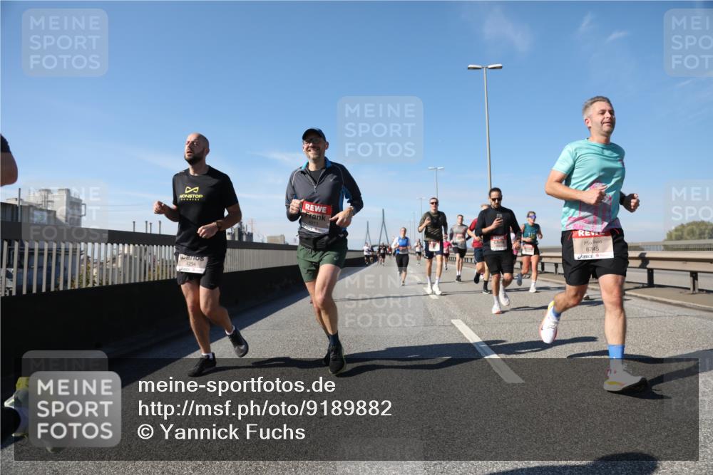 03.10.2025 - Köhlbrandbrückenlauf Yannick Fuchs http://msf.ph/oto/9189882 03.10.2025 11:49:38 Position 3 4011, 4254, 6745 meine-sportfotos.de