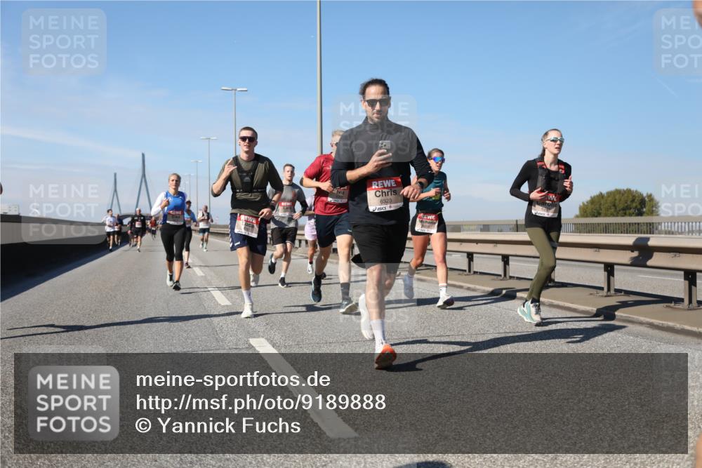 03.10.2025 - Köhlbrandbrückenlauf Yannick Fuchs http://msf.ph/oto/9189888 03.10.2025 11:49:39 Position 3 6323, 4015 meine-sportfotos.de