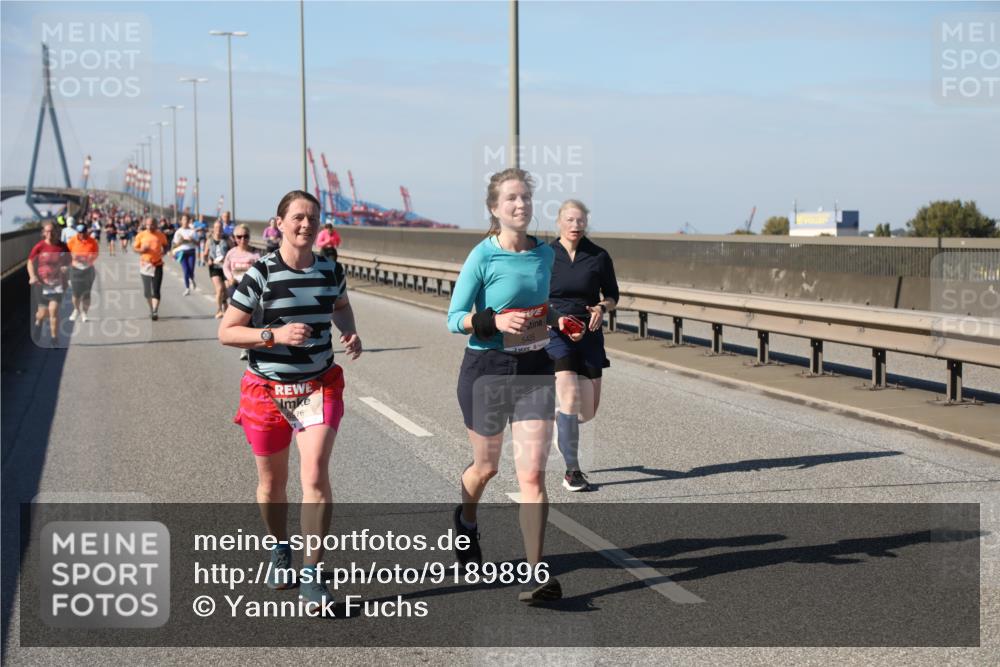 03.10.2025 - Köhlbrandbrückenlauf Yannick Fuchs http://msf.ph/oto/9189896 03.10.2025 12:09:44 Position 3 5425 meine-sportfotos.de