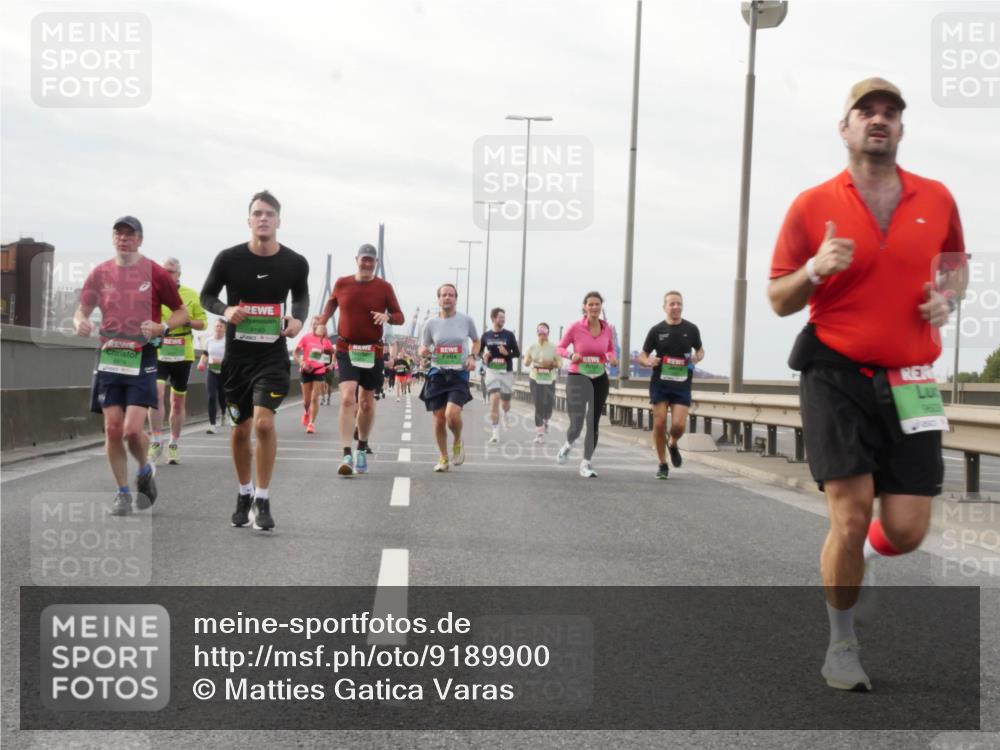 03.10.2025 - Köhlbrandbrückenlauf Matties Gatica Varas http://msf.ph/oto/9189900 03.10.2025 15:59:57 Position 3  meine-sportfotos.de