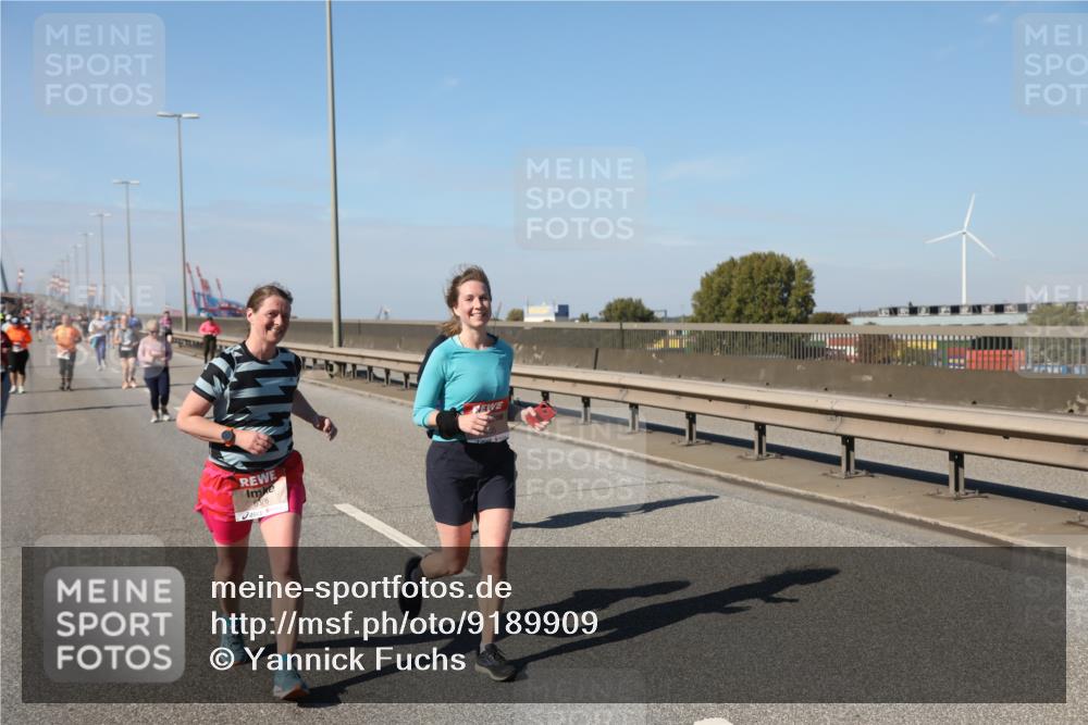 03.10.2025 - Köhlbrandbrückenlauf Yannick Fuchs http://msf.ph/oto/9189909 03.10.2025 12:09:45 Position 3 6376 meine-sportfotos.de