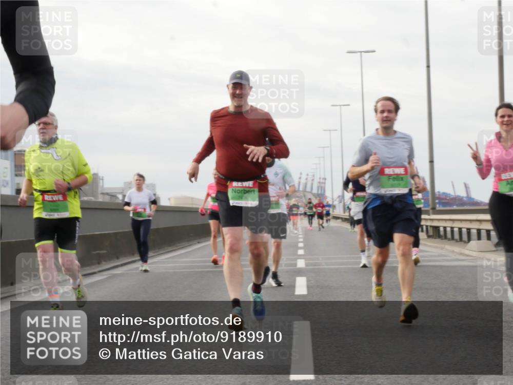 03.10.2025 - Köhlbrandbrückenlauf Matties Gatica Varas http://msf.ph/oto/9189910 03.10.2025 16:00:00 Position 3 7406 meine-sportfotos.de