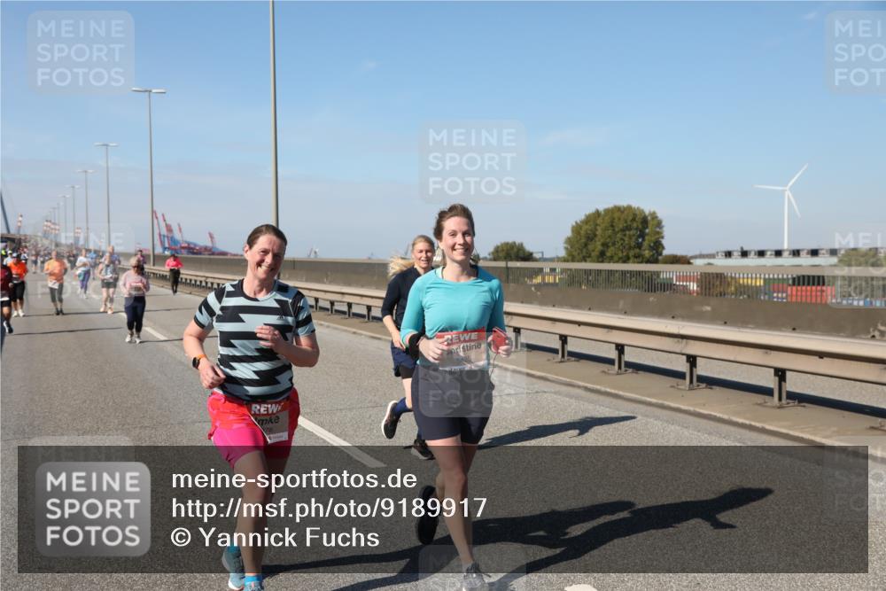 03.10.2025 - Köhlbrandbrückenlauf Yannick Fuchs http://msf.ph/oto/9189917 03.10.2025 12:09:45 Position 3 5425 meine-sportfotos.de