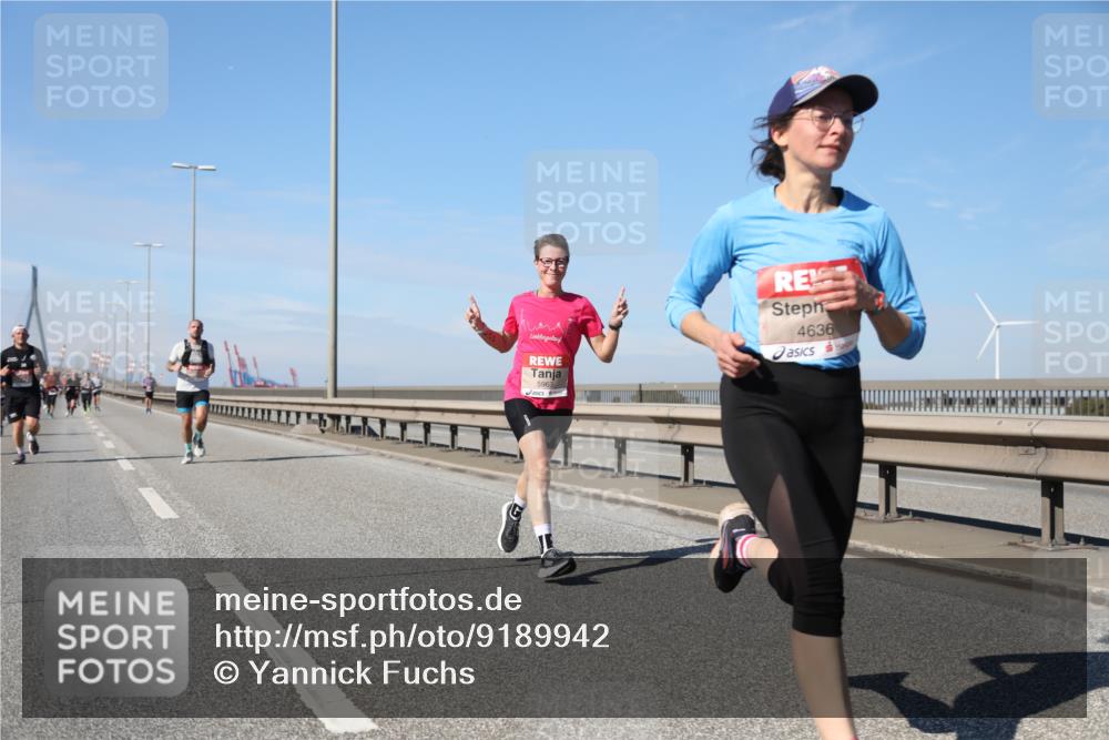 03.10.2025 - Köhlbrandbrückenlauf Yannick Fuchs http://msf.ph/oto/9189942 03.10.2025 11:49:43 Position 3 4636, 5963 meine-sportfotos.de