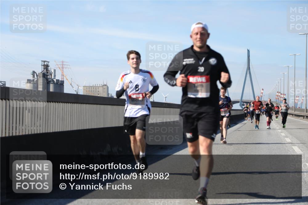 03.10.2025 - Köhlbrandbrückenlauf Yannick Fuchs http://msf.ph/oto/9189982 03.10.2025 11:49:46 Position 3 20 meine-sportfotos.de