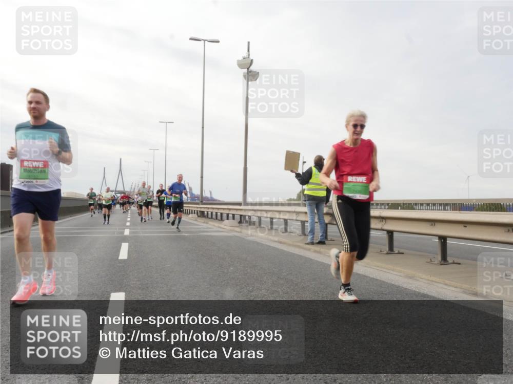 03.10.2025 - Köhlbrandbrückenlauf Matties Gatica Varas http://msf.ph/oto/9189995 03.10.2025 16:00:29 Position 3 8182 meine-sportfotos.de