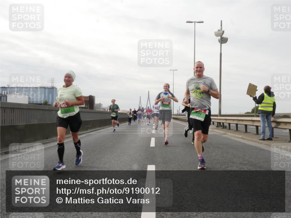 03.10.2025 - Köhlbrandbrückenlauf Matties Gatica Varas http://msf.ph/oto/9190012 03.10.2025 16:00:34 Position 3 7243 meine-sportfotos.de