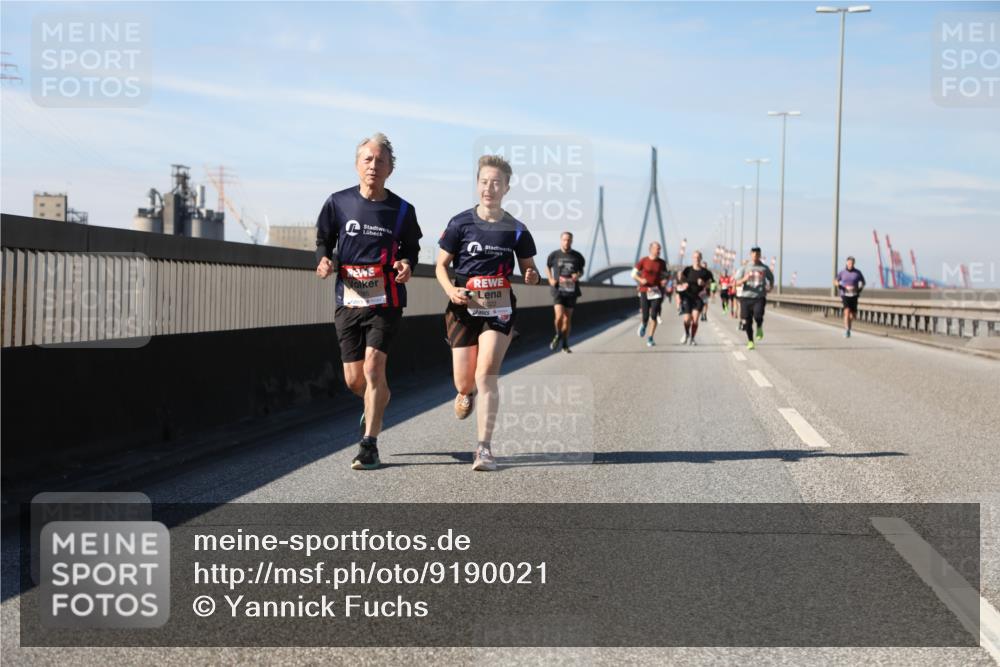 03.10.2025 - Köhlbrandbrückenlauf Yannick Fuchs http://msf.ph/oto/9190021 03.10.2025 11:49:50 Position 3 6022 meine-sportfotos.de