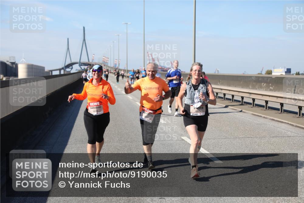 03.10.2025 - Köhlbrandbrückenlauf Yannick Fuchs http://msf.ph/oto/9190035 03.10.2025 12:09:54 Position 3 4440, 6574 meine-sportfotos.de