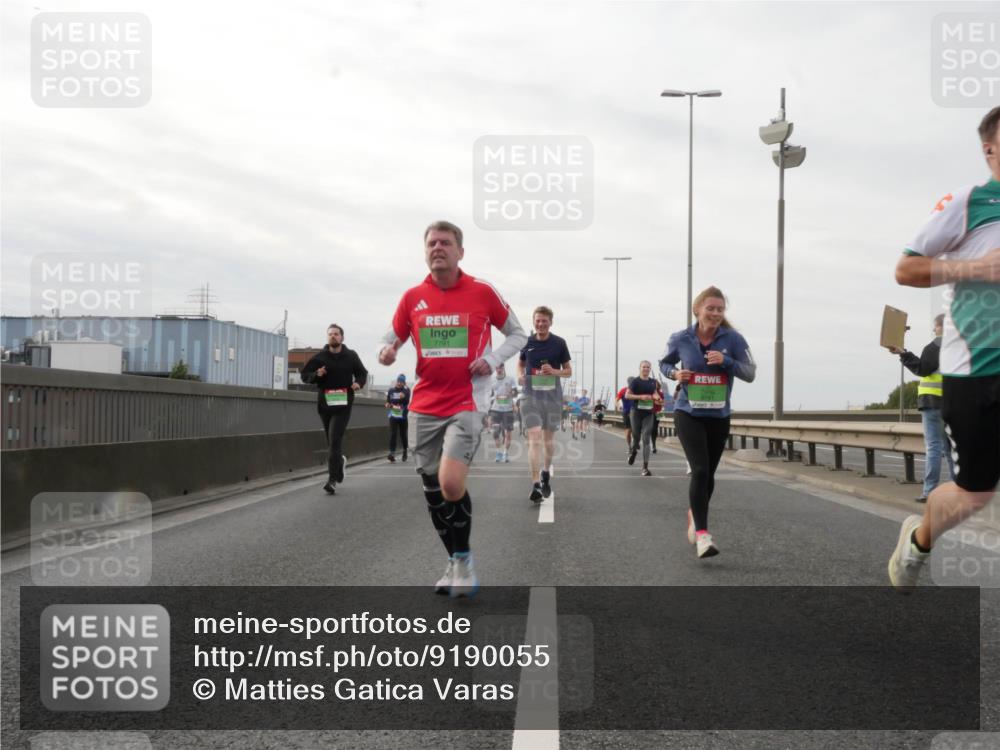 03.10.2025 - Köhlbrandbrückenlauf Matties Gatica Varas http://msf.ph/oto/9190055 03.10.2025 16:00:44 Position 3 7791 meine-sportfotos.de
