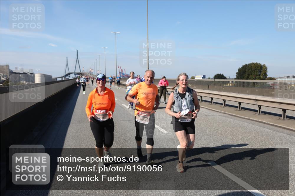 03.10.2025 - Köhlbrandbrückenlauf Yannick Fuchs http://msf.ph/oto/9190056 03.10.2025 12:09:55 Position 3  meine-sportfotos.de