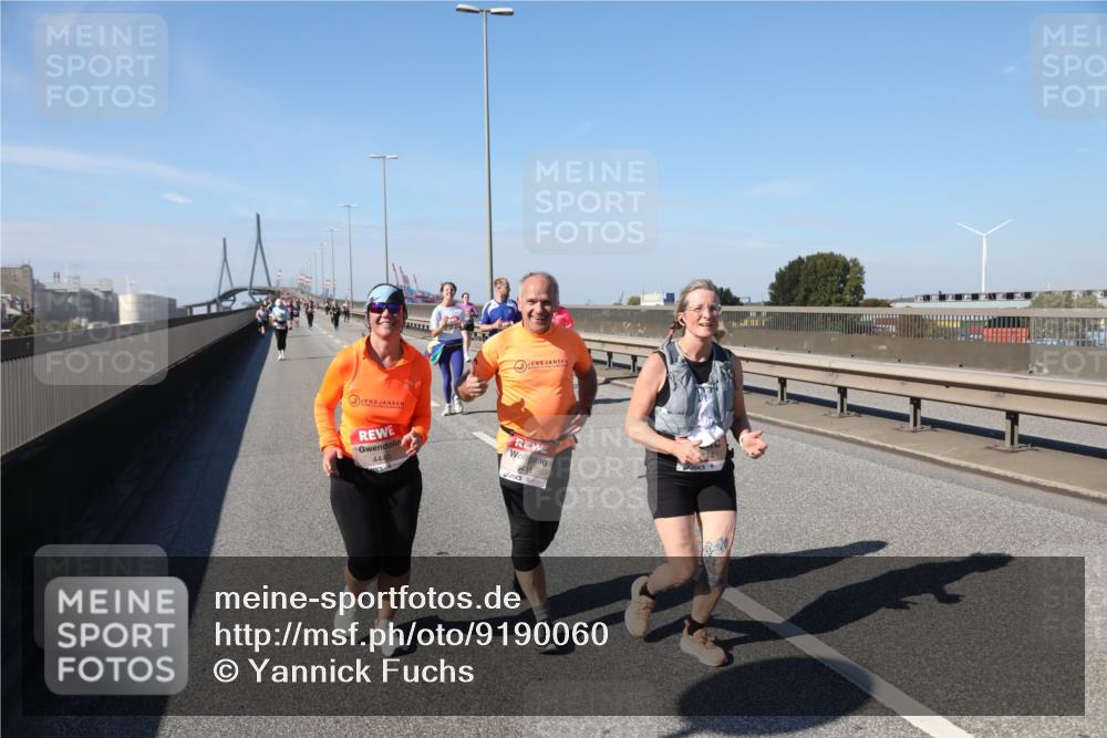 03.10.2025 - Köhlbrandbrückenlauf Yannick Fuchs http://msf.ph/oto/9190060 03.10.2025 12:09:56 Position 3 4440 meine-sportfotos.de