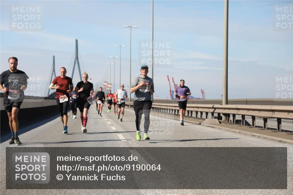 03.10.2025 - Köhlbrandbrückenlauf Yannick Fuchs http://msf.ph/oto/9190064 03.10.2025 11:49:53 Position 3  meine-sportfotos.de