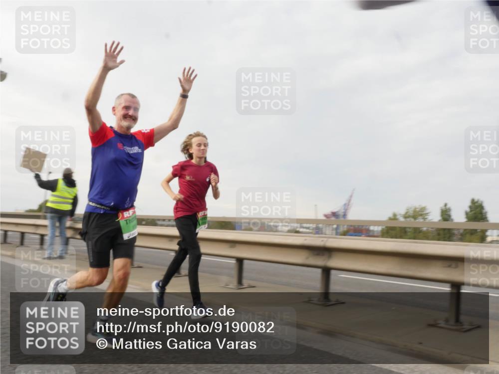 03.10.2025 - Köhlbrandbrückenlauf Matties Gatica Varas http://msf.ph/oto/9190082 03.10.2025 16:00:51 Position 3 4850 meine-sportfotos.de