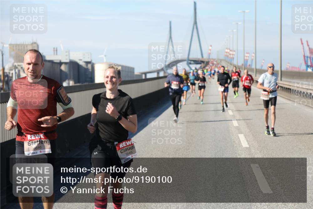 03.10.2025 - Köhlbrandbrückenlauf Yannick Fuchs http://msf.ph/oto/9190100 03.10.2025 11:49:57 Position 3 5646, 5645 meine-sportfotos.de