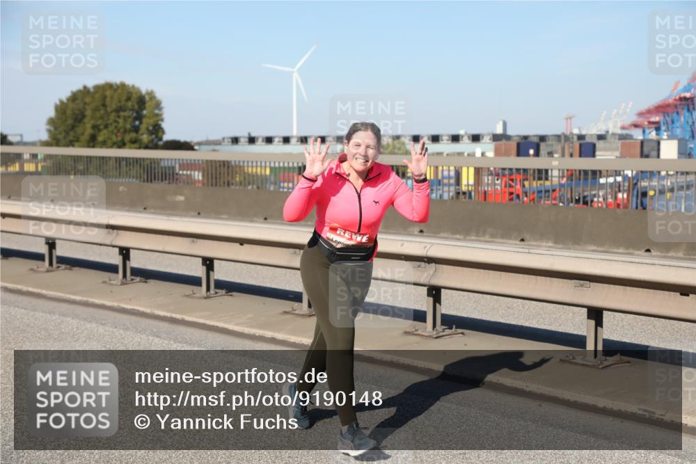 03.10.2025 - Köhlbrandbrückenlauf Yannick Fuchs http://msf.ph/oto/9190148 03.10.2025 12:10:00 Position 3  meine-sportfotos.de