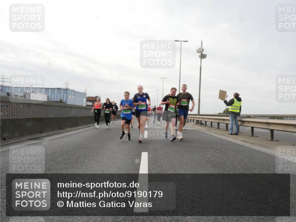 03.10.2025 - Köhlbrandbrückenlauf Matties Gatica Varas http://msf.ph/oto/9190179 03.10.2025 16:01:13 Position 3  meine-sportfotos.de