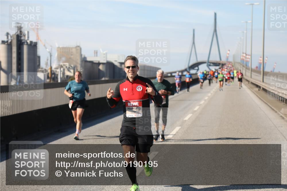 03.10.2025 - Köhlbrandbrückenlauf Yannick Fuchs http://msf.ph/oto/9190195 03.10.2025 11:50:08 Position 3 6696 meine-sportfotos.de