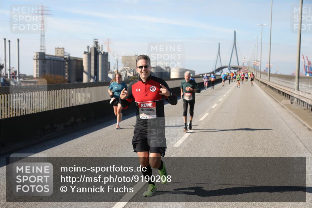 03.10.2025 - Köhlbrandbrückenlauf Yannick Fuchs http://msf.ph/oto/9190208 03.10.2025 11:50:08 Position 3 6696 meine-sportfotos.de