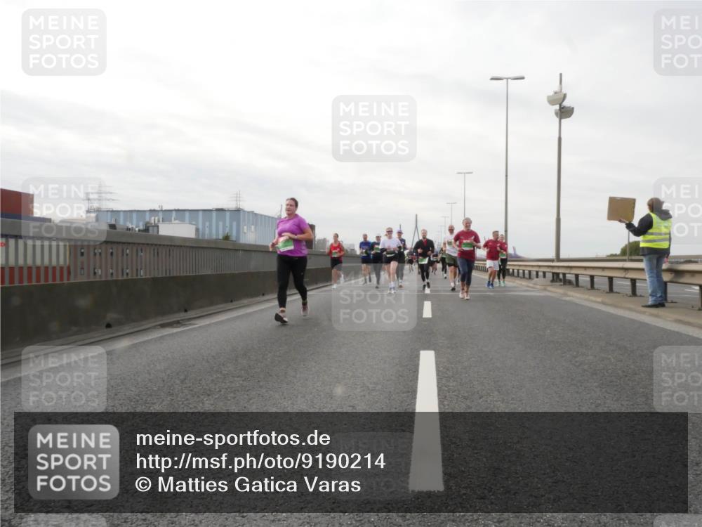 03.10.2025 - Köhlbrandbrückenlauf Matties Gatica Varas http://msf.ph/oto/9190214 03.10.2025 16:01:21 Position 3  meine-sportfotos.de