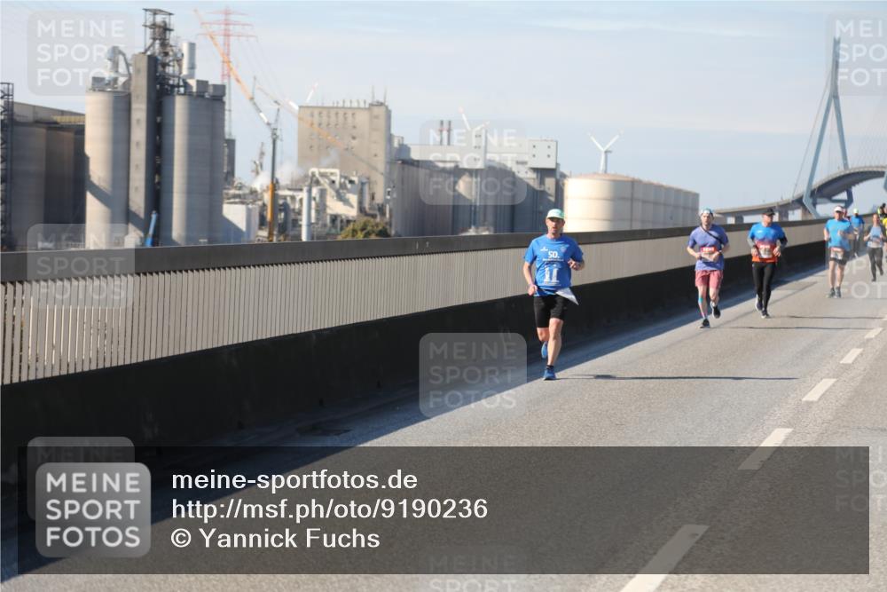 03.10.2025 - Köhlbrandbrückenlauf Yannick Fuchs http://msf.ph/oto/9190236 03.10.2025 11:50:12 Position 3 50 meine-sportfotos.de