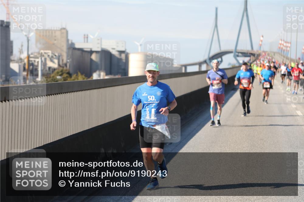 03.10.2025 - Köhlbrandbrückenlauf Yannick Fuchs http://msf.ph/oto/9190243 03.10.2025 11:50:16 Position 3 50 meine-sportfotos.de