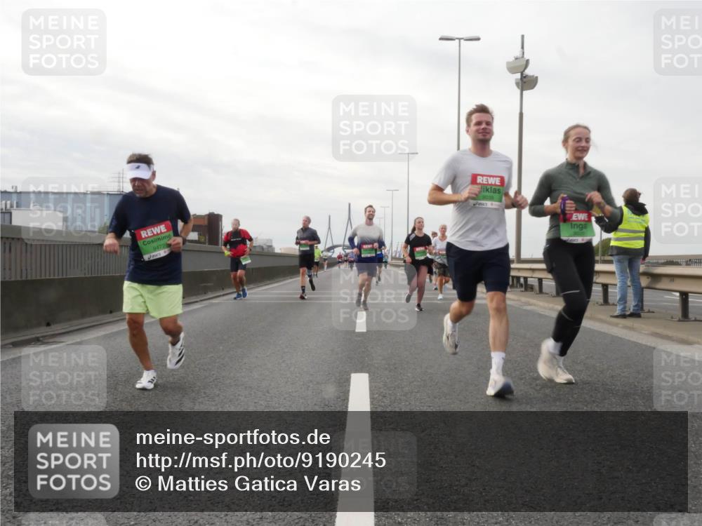 03.10.2025 - Köhlbrandbrückenlauf Matties Gatica Varas http://msf.ph/oto/9190245 03.10.2025 16:01:29 Position 3 9472, 9038 meine-sportfotos.de