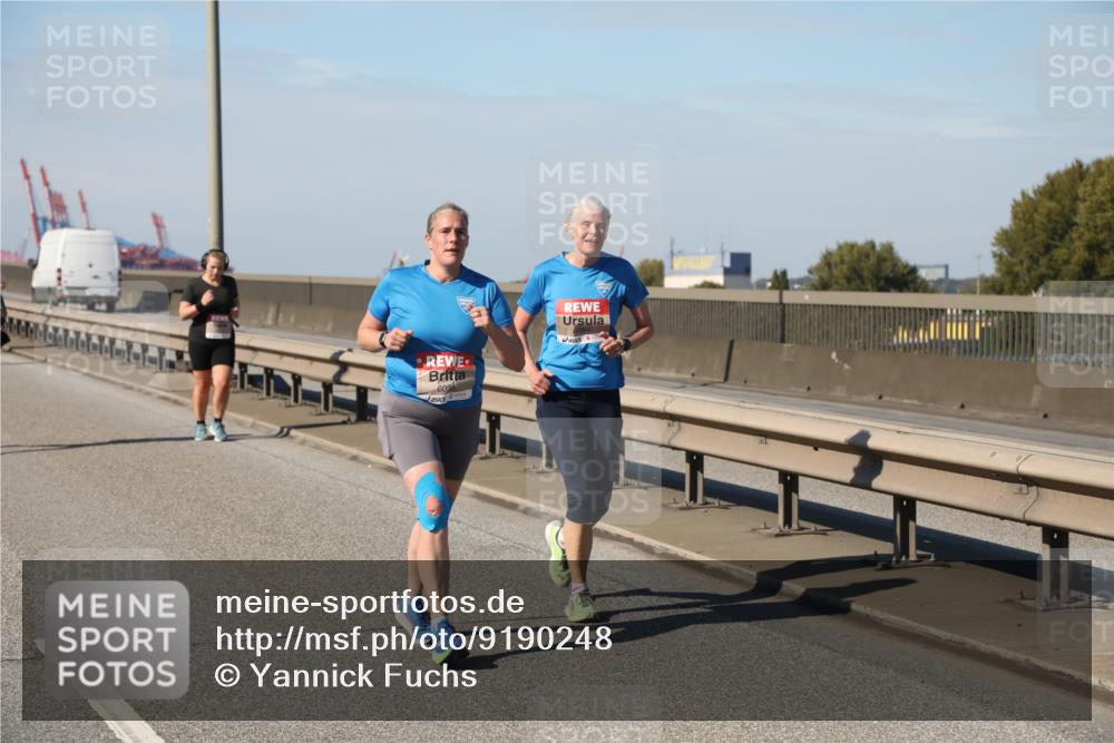 03.10.2025 - Köhlbrandbrückenlauf Yannick Fuchs http://msf.ph/oto/9190248 03.10.2025 12:10:07 Position 3 6095 meine-sportfotos.de