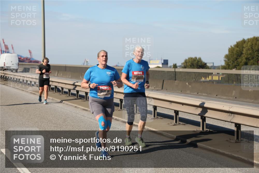 03.10.2025 - Köhlbrandbrückenlauf Yannick Fuchs http://msf.ph/oto/9190251 03.10.2025 12:10:07 Position 3 6095 meine-sportfotos.de