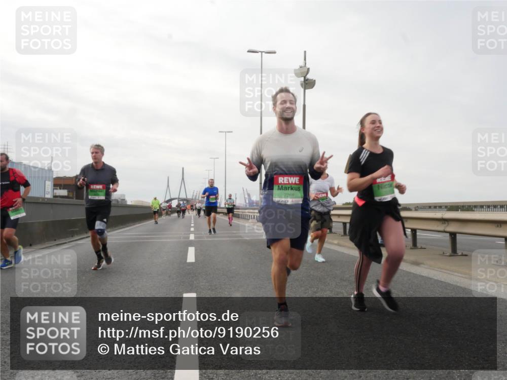 03.10.2025 - Köhlbrandbrückenlauf Matties Gatica Varas http://msf.ph/oto/9190256 03.10.2025 16:01:31 Position 3 7268 meine-sportfotos.de