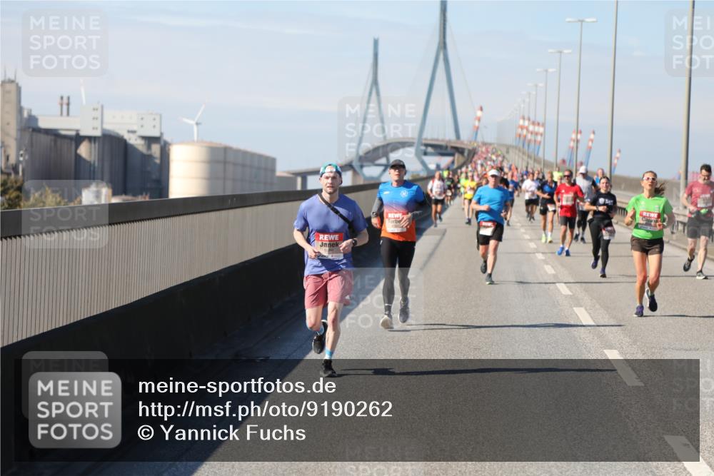 03.10.2025 - Köhlbrandbrückenlauf Yannick Fuchs http://msf.ph/oto/9190262 03.10.2025 11:50:18 Position 3  meine-sportfotos.de