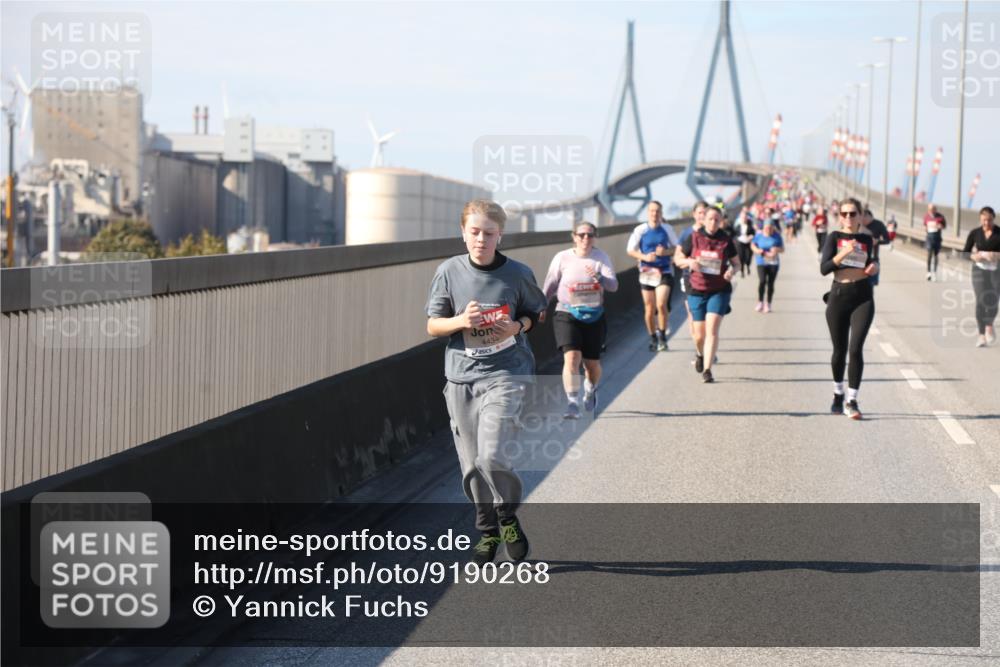 03.10.2025 - Köhlbrandbrückenlauf Yannick Fuchs http://msf.ph/oto/9190268 03.10.2025 12:10:09 Position 3 4434 meine-sportfotos.de