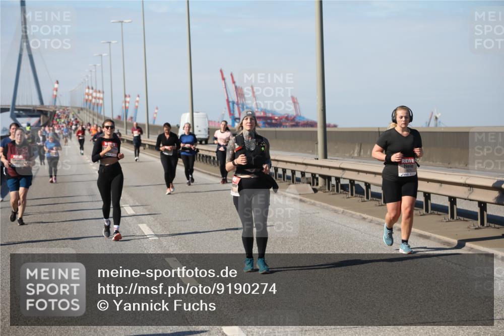 03.10.2025 - Köhlbrandbrückenlauf Yannick Fuchs http://msf.ph/oto/9190274 03.10.2025 12:10:09 Position 3  meine-sportfotos.de