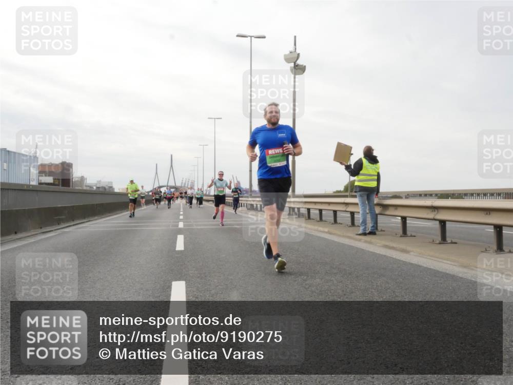 03.10.2025 - Köhlbrandbrückenlauf Matties Gatica Varas http://msf.ph/oto/9190275 03.10.2025 16:01:34 Position 3  meine-sportfotos.de