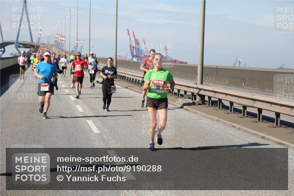 03.10.2025 - Köhlbrandbrückenlauf Yannick Fuchs http://msf.ph/oto/9190288 03.10.2025 11:50:21 Position 3  meine-sportfotos.de