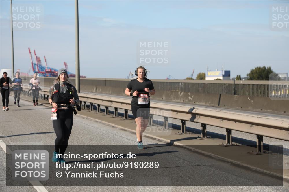 03.10.2025 - Köhlbrandbrückenlauf Yannick Fuchs http://msf.ph/oto/9190289 03.10.2025 12:10:10 Position 3 4674 meine-sportfotos.de