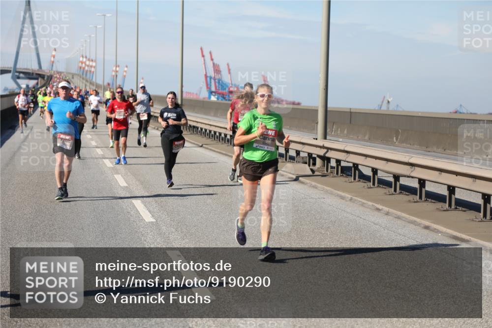 03.10.2025 - Köhlbrandbrückenlauf Yannick Fuchs http://msf.ph/oto/9190290 03.10.2025 11:50:21 Position 3 6348 meine-sportfotos.de
