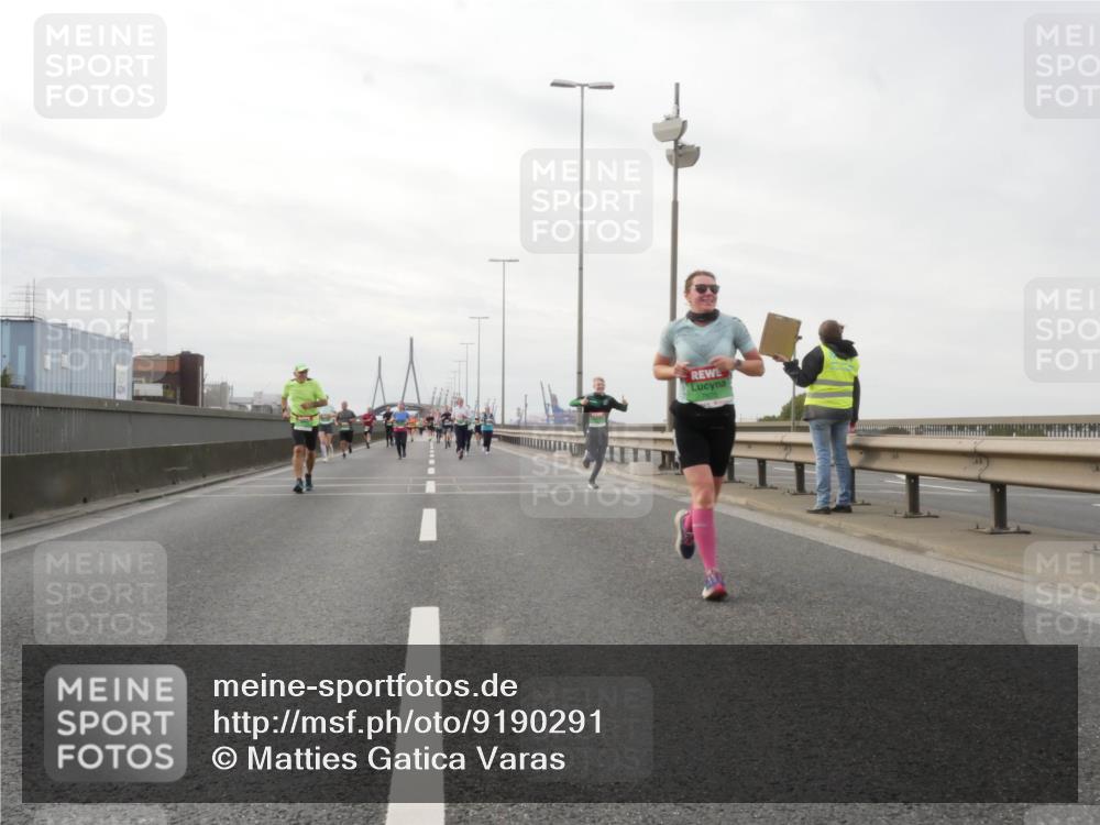 03.10.2025 - Köhlbrandbrückenlauf Matties Gatica Varas http://msf.ph/oto/9190291 03.10.2025 16:01:37 Position 3  meine-sportfotos.de