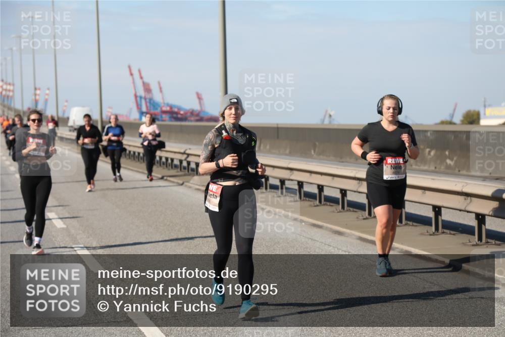 03.10.2025 - Köhlbrandbrückenlauf Yannick Fuchs http://msf.ph/oto/9190295 03.10.2025 12:10:11 Position 3 4674 meine-sportfotos.de
