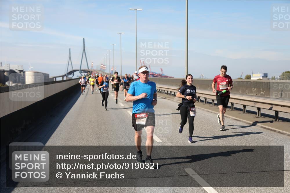 03.10.2025 - Köhlbrandbrückenlauf Yannick Fuchs http://msf.ph/oto/9190321 03.10.2025 11:50:25 Position 3 5993 meine-sportfotos.de