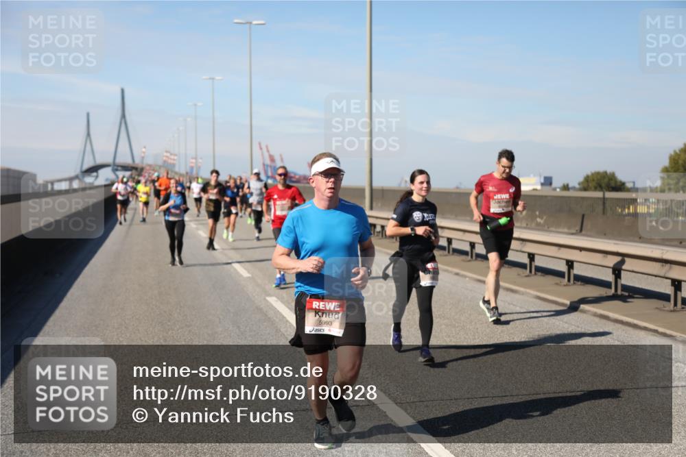 03.10.2025 - Köhlbrandbrückenlauf Yannick Fuchs http://msf.ph/oto/9190328 03.10.2025 11:50:26 Position 3 5993 meine-sportfotos.de