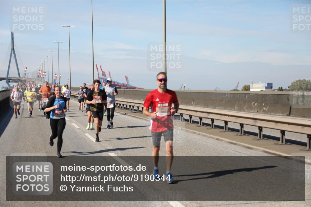 03.10.2025 - Köhlbrandbrückenlauf Yannick Fuchs http://msf.ph/oto/9190344 03.10.2025 11:50:27 Position 3  meine-sportfotos.de