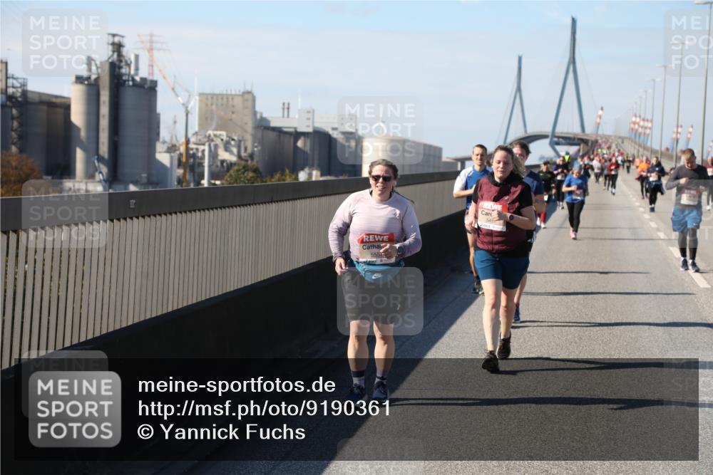 03.10.2025 - Köhlbrandbrückenlauf Yannick Fuchs http://msf.ph/oto/9190361 03.10.2025 12:10:15 Position 3 5557 meine-sportfotos.de